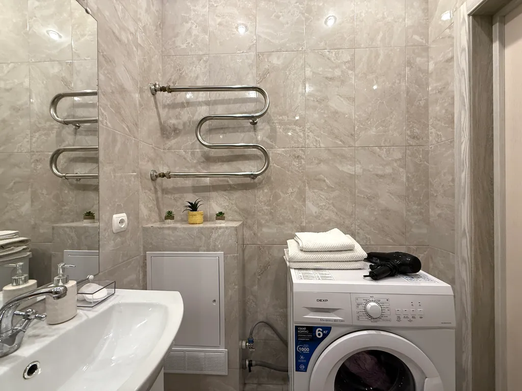 Квартира Апартаменты Нигелла в южном микрорайоне рядом с ТЦ Кристалл — Тюмень