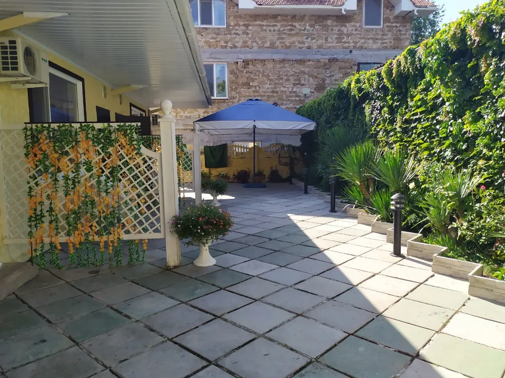 Коттедж Уютный двор с закрытой территорией — аренда посуточно в Евпатория