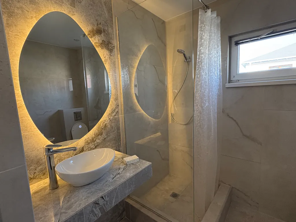 Коттедж Коттедж Аппартаменты с бассейном — Сириус