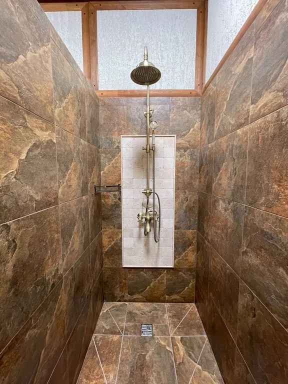 6-комнатный Дом