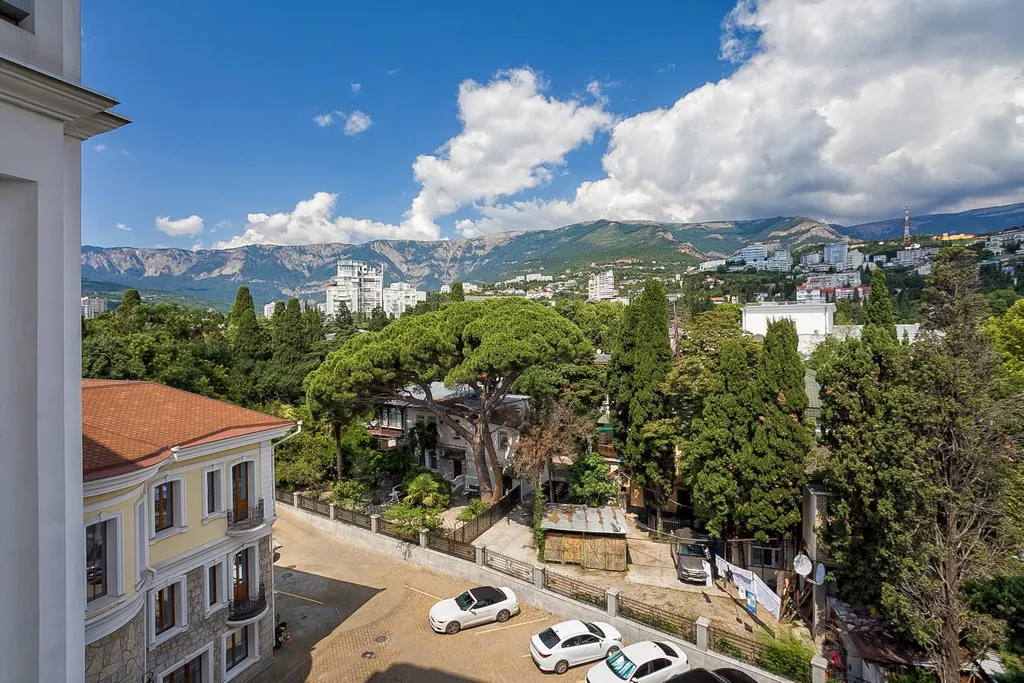 Апартаменты на набережной с террасой