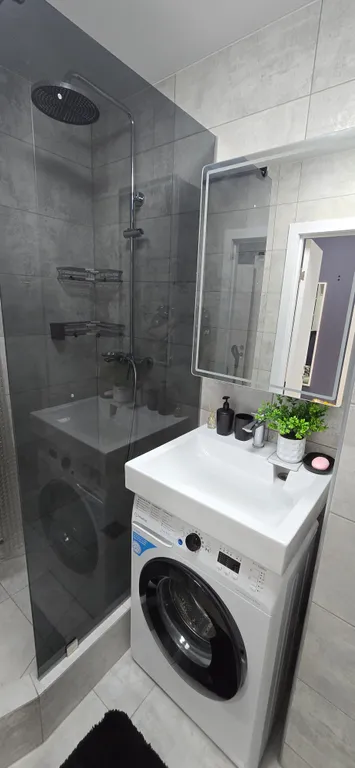 Светлая и просторная двухкомнатная квартира