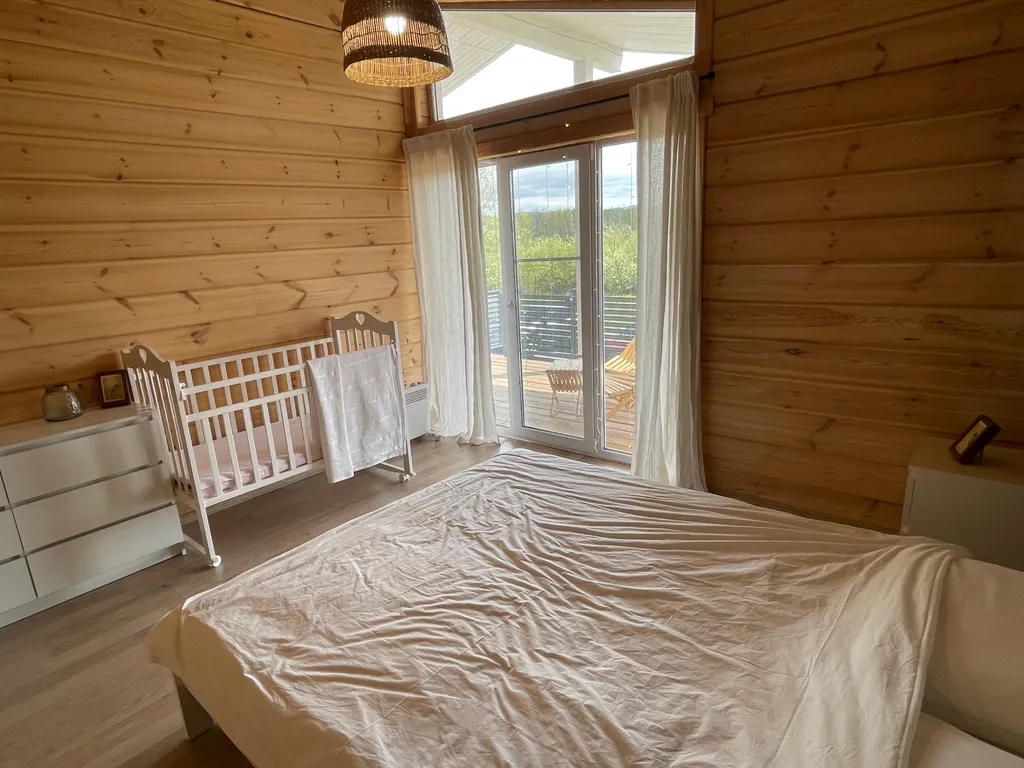 Дом с баней и бассейном