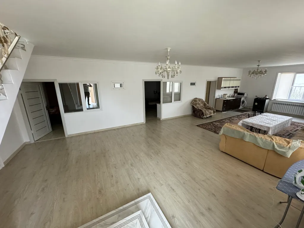 6-комнатный Дом