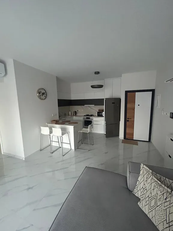 Новая квартира с видом на море