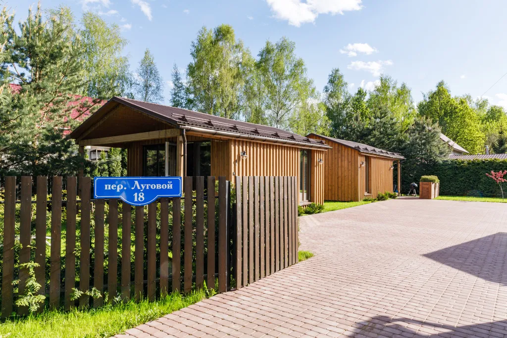 Коттедж у реки в центре Звенигорода