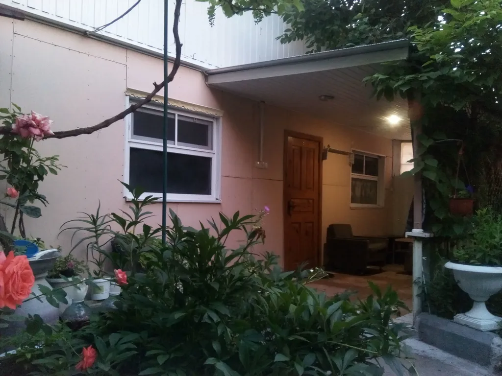 Уютный дом в центре города