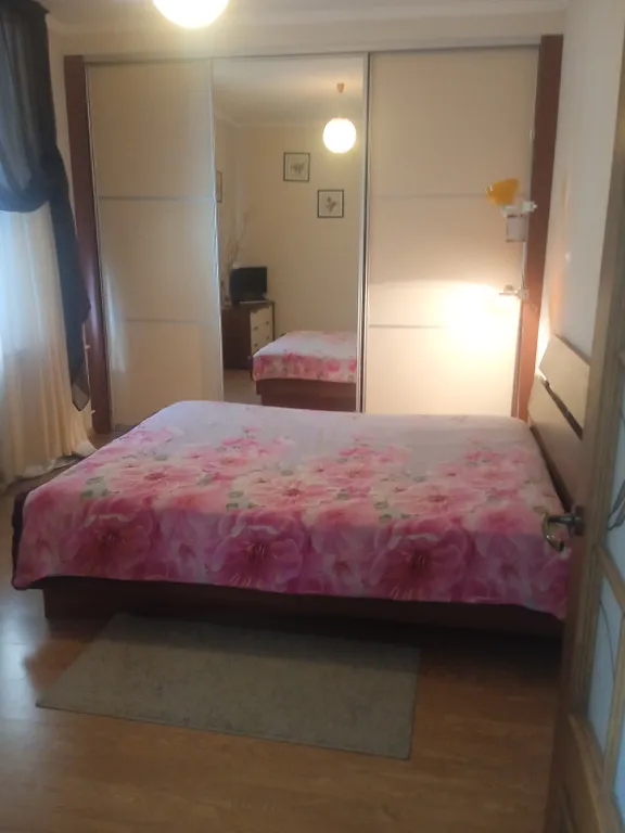 Уютная квартира возле жд вокзала