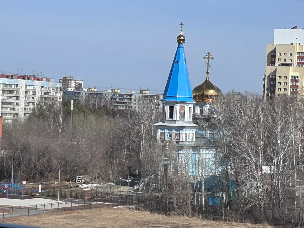 Современная студия с террасой