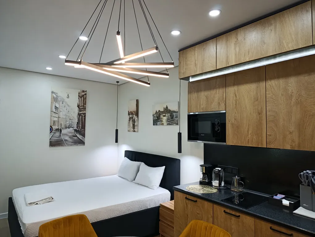 Квартира Дизайнерская студия ls-lux-fly mood — аренда посуточно в Алушта