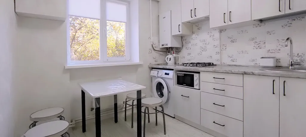 Уютная 1-комнатная квартира в центре возле моря