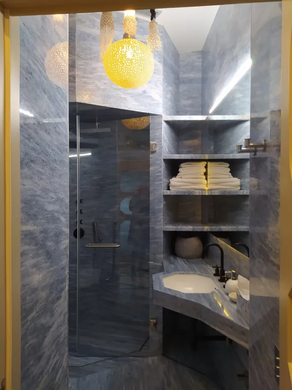 Апартаменты Аэрос с террасой и видом на море