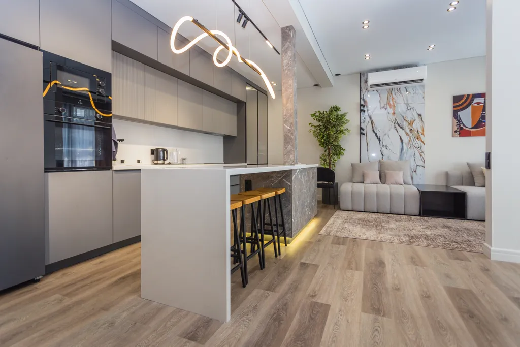 Дом у моря с бассейном