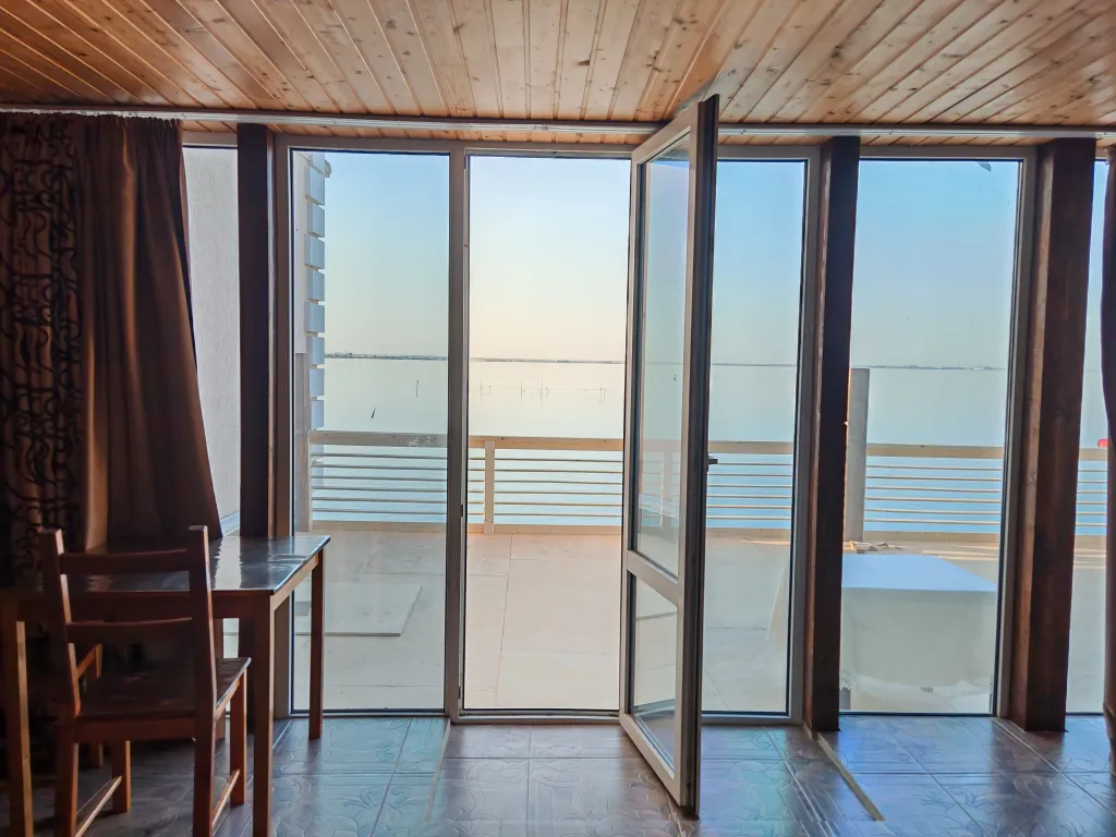 Апартамент на двоих с панорамным видом на море