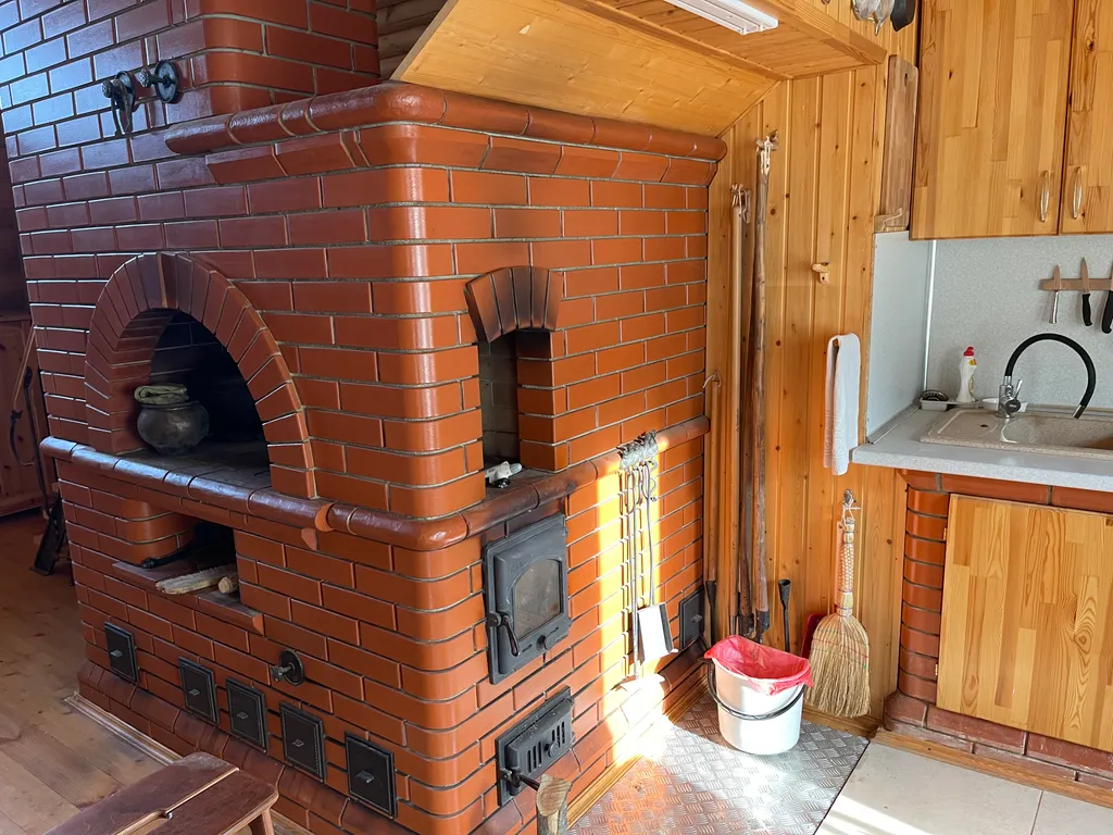 Уютный дом с русской печкой.