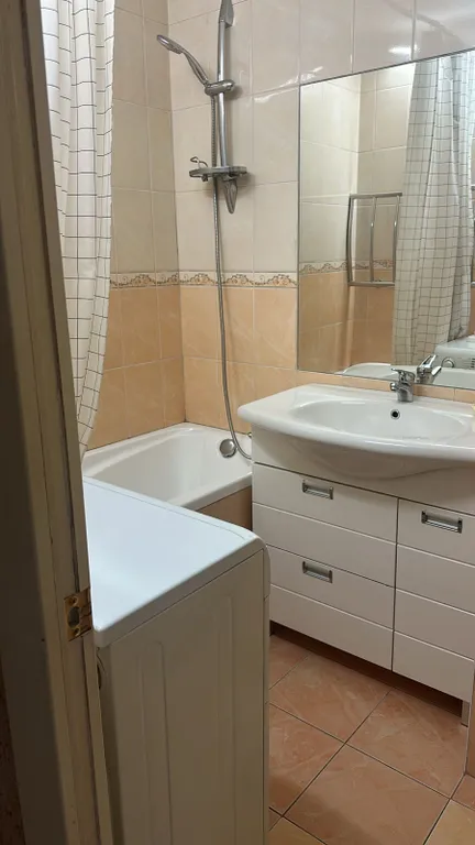 Отличная квартира в Новоильинском районе