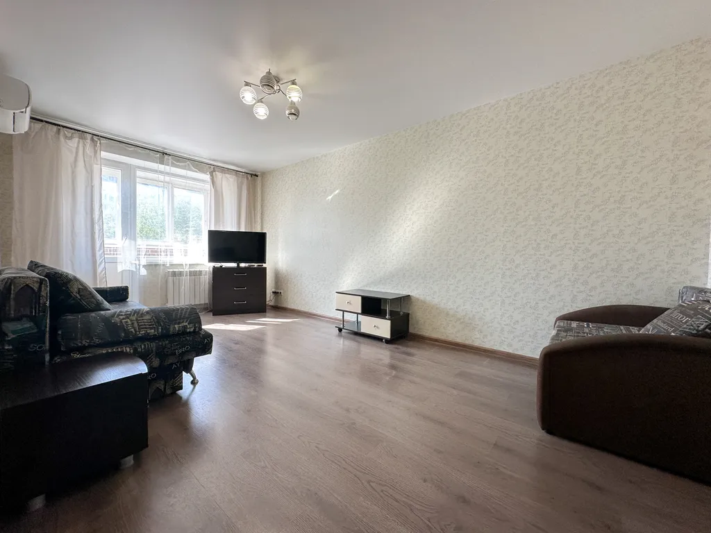 Двухкомнатная просторная квартира для вашего отдыха