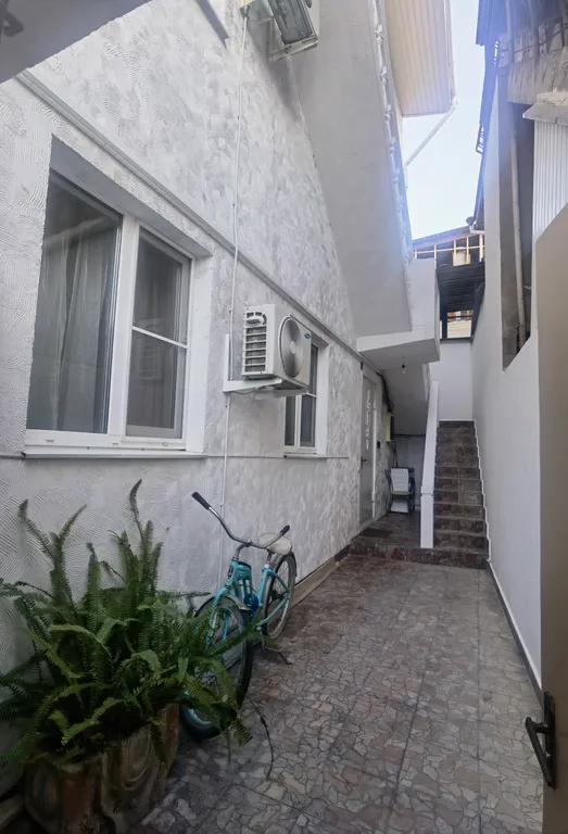 Квартира Квартира в коттедже у моря — Адлер