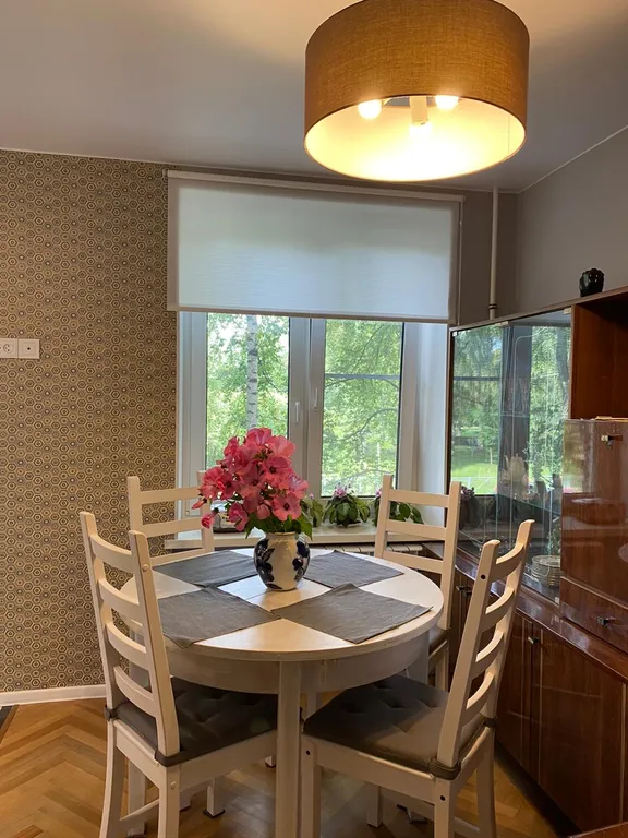 Уютная квартира в центре Петергофа с видом на сквер и пруд