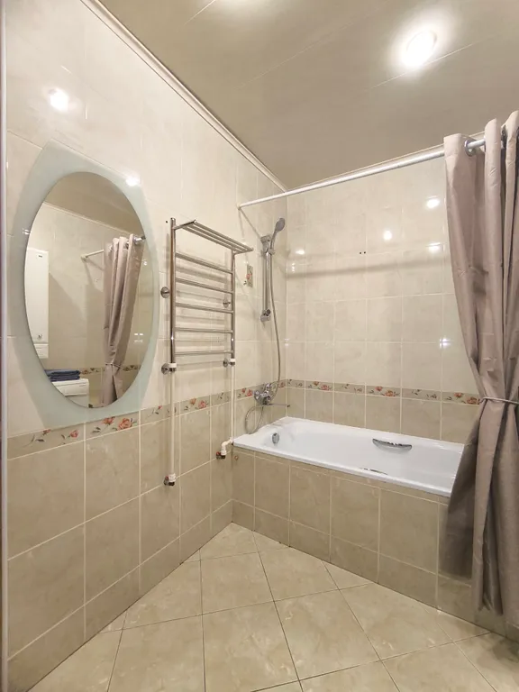 Большая трехкомнатная квартира с парковкой