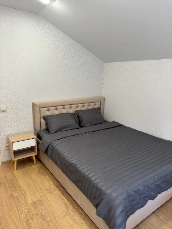 Современный коттедж на скале