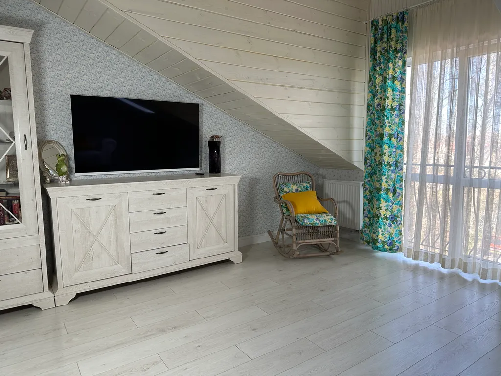 Уютный таунхаус с видом на лес