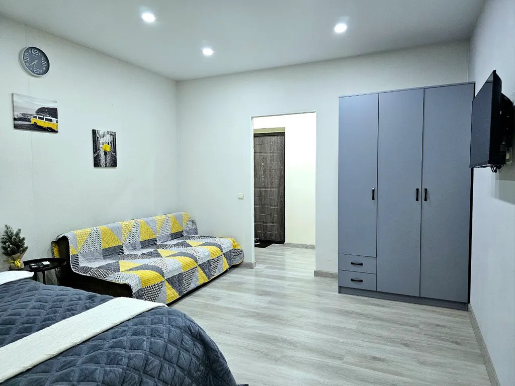 Best Guest House Апартаменты у ТРК Мармелад