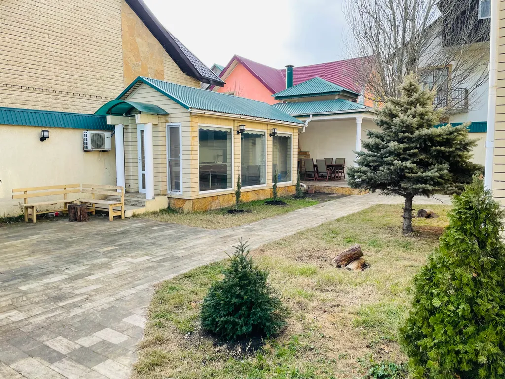 Уютный большой дом у моря