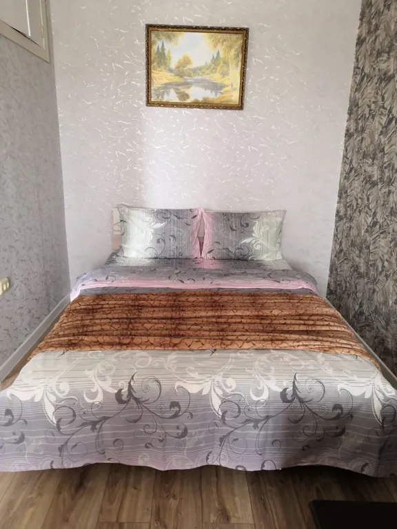 Апартамент возле Ворошиловского торгового центра