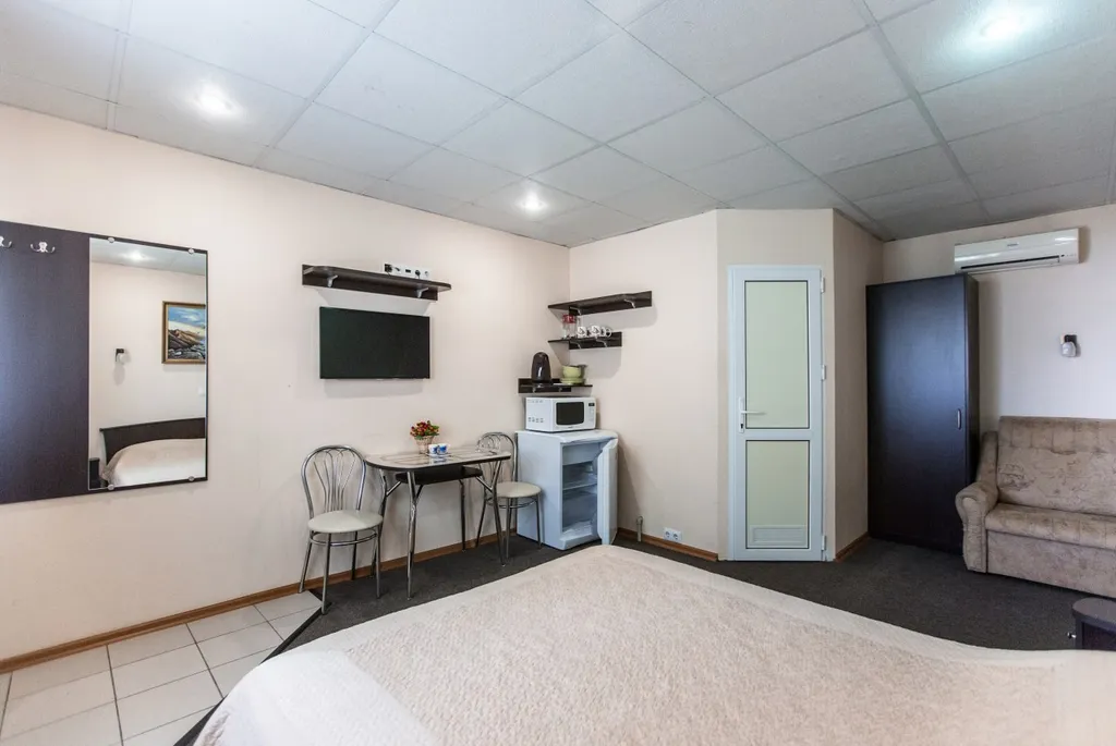 Квартира Квартира Стандарт с видом на бассейн — Геленджик