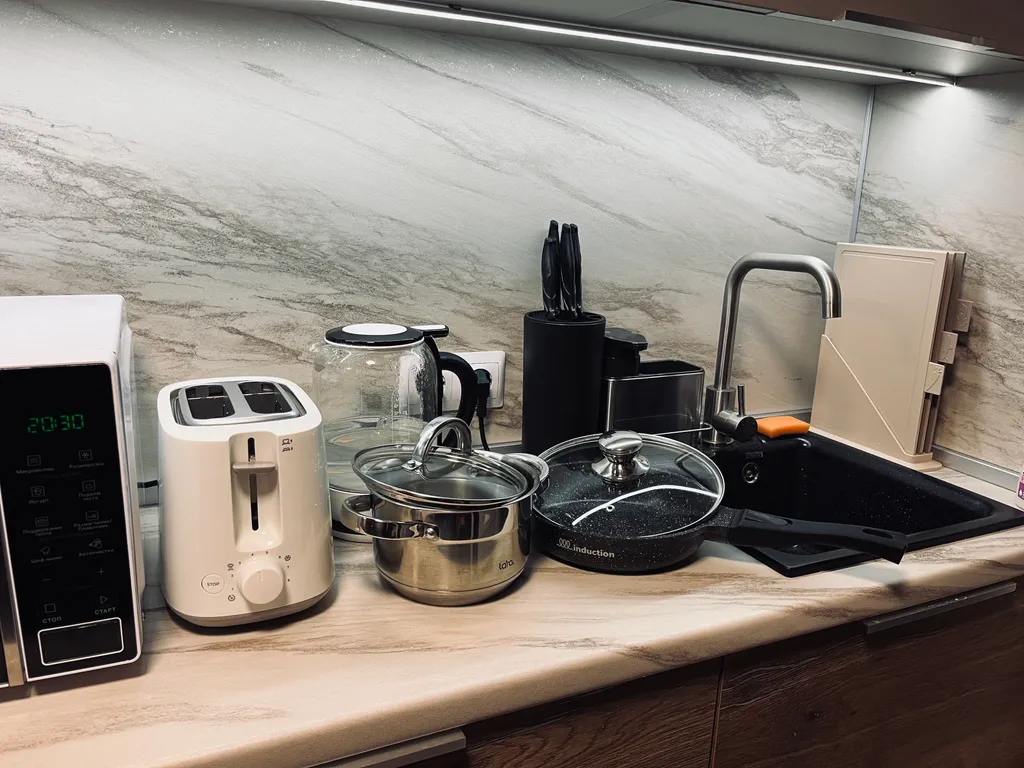 Уютный домик в тихом месте у реки