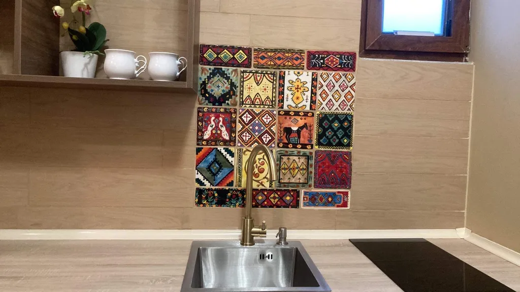 Апартаменты с двумя спальнями с историческим интерьером центр Тбилиси