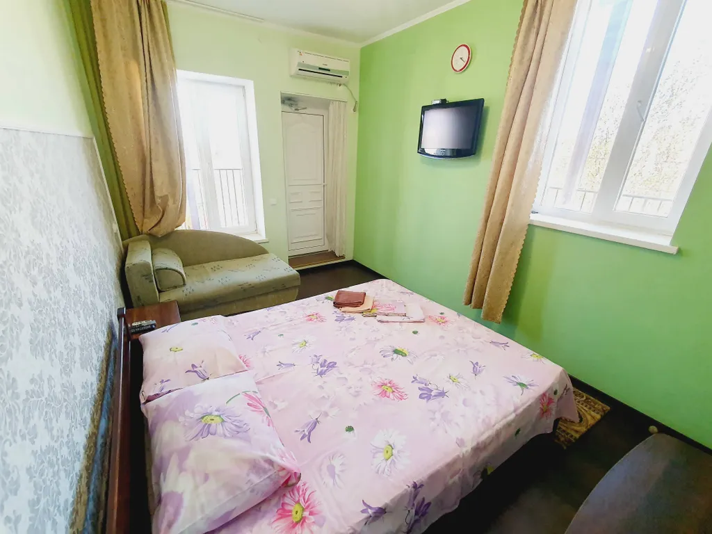 Квартира Комната — аренда посуточно в Береговое (Феодосия)