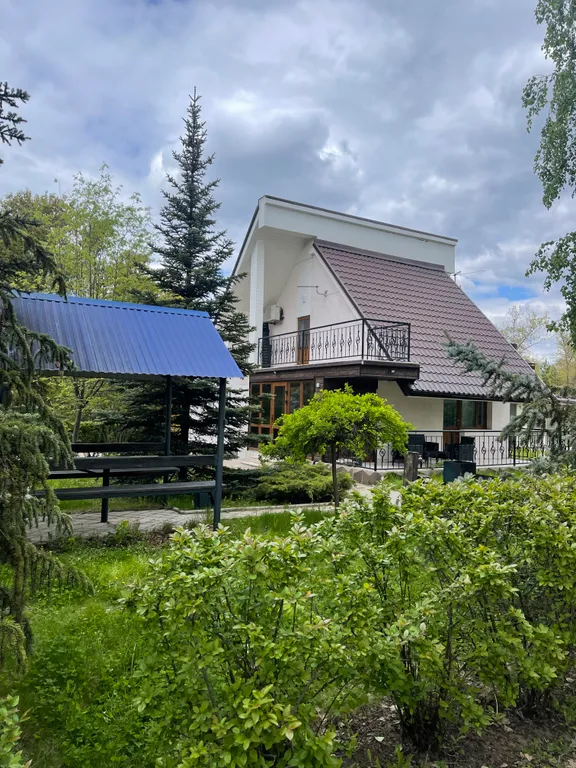 Коттедж Дом в греческом стиле на Волге — аренда посуточно в Тольятти