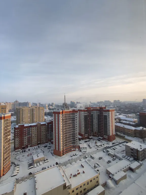 Комфортабельная видовая квартира с парковочным местом в центре