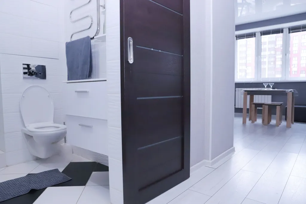 Квартира с необычной планировкой, камином и кондиционером