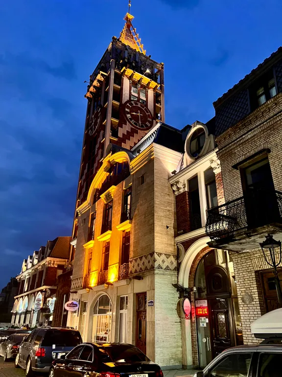 Уютная студия в центре города с видом на море