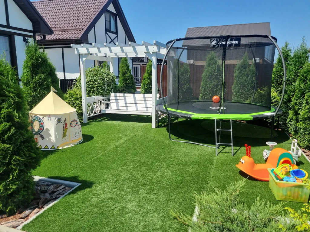 Коттедж Уютный дом на первой линии Азовского моря — Кучугуры