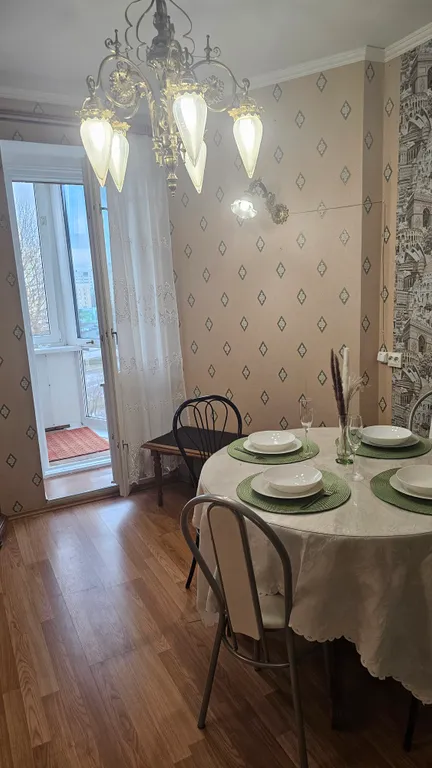 Большая просторная квартира с гостинной