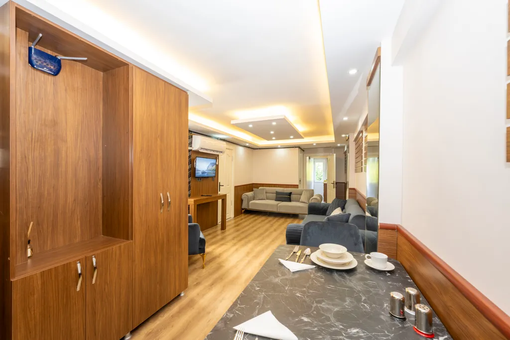 Одна из ностальгических улиц Таксима