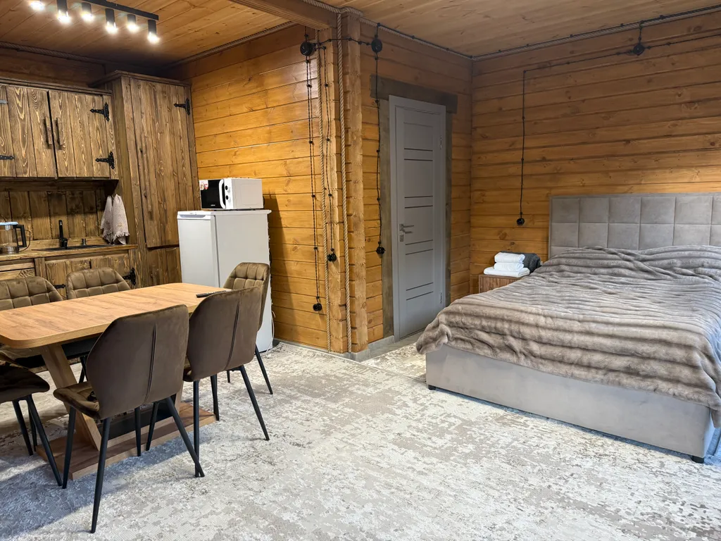 Сказочный двухэтажный коттедж в Терсколе - ваше окно в горное чудо