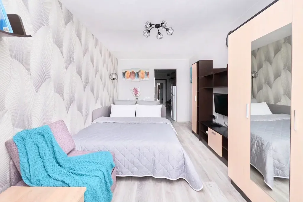 Уютная новая квартира у набережной