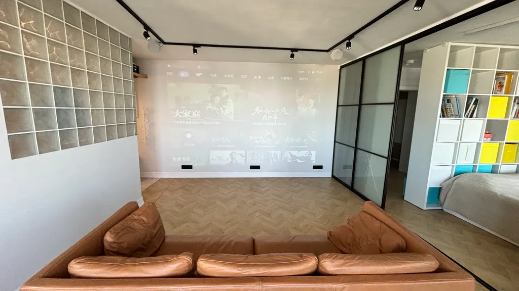 Апартаменты в Радиальном доме с видом на реку