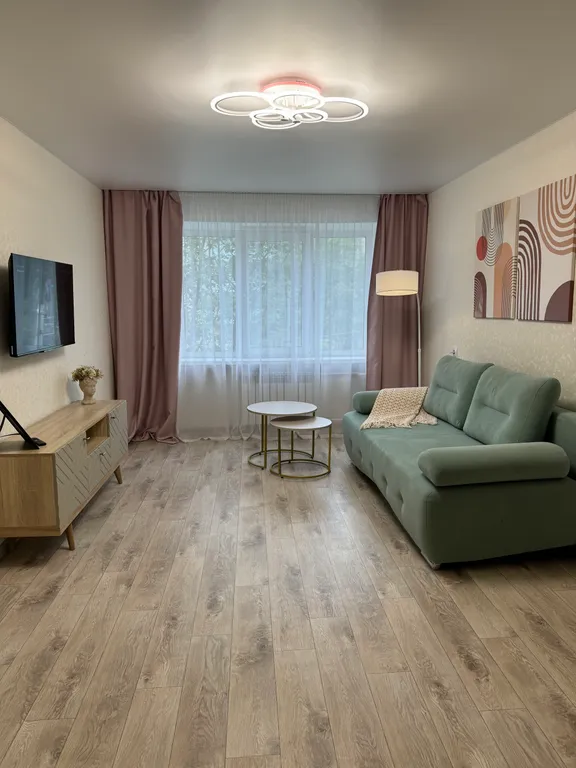 Уютная квартира в центре города — аренда посуточно в Губаха