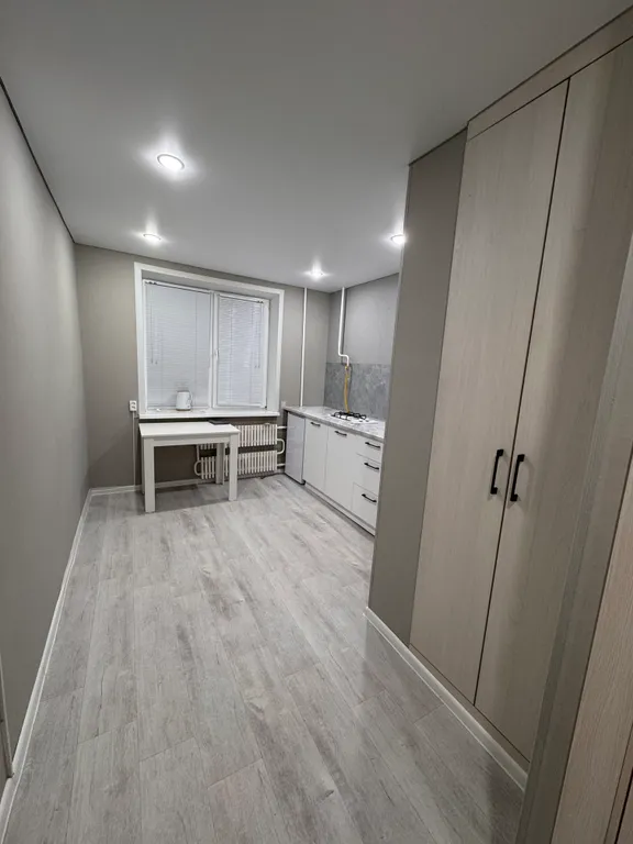 Квартира возле торгового комплекса ЭССАН