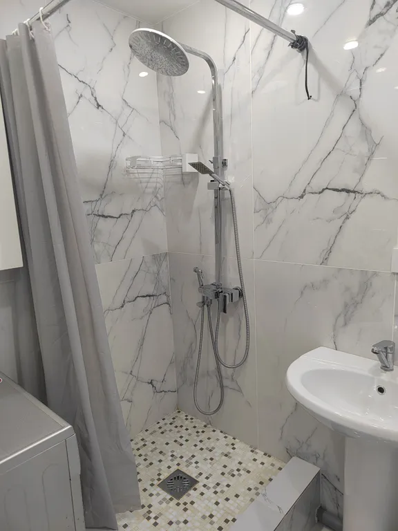 Шикарная двухкомнатная квартира с евроремонтом в тихом спальном районе