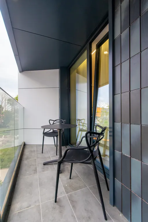 Стильная двухкомнатная квартира у моря Небо 19