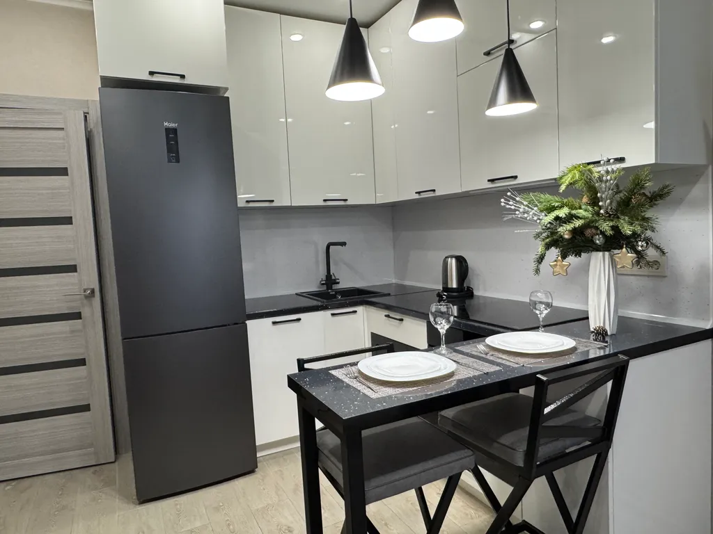 Квартира Светлая уютная квартира в деловом центре города с видом на море — Анапа