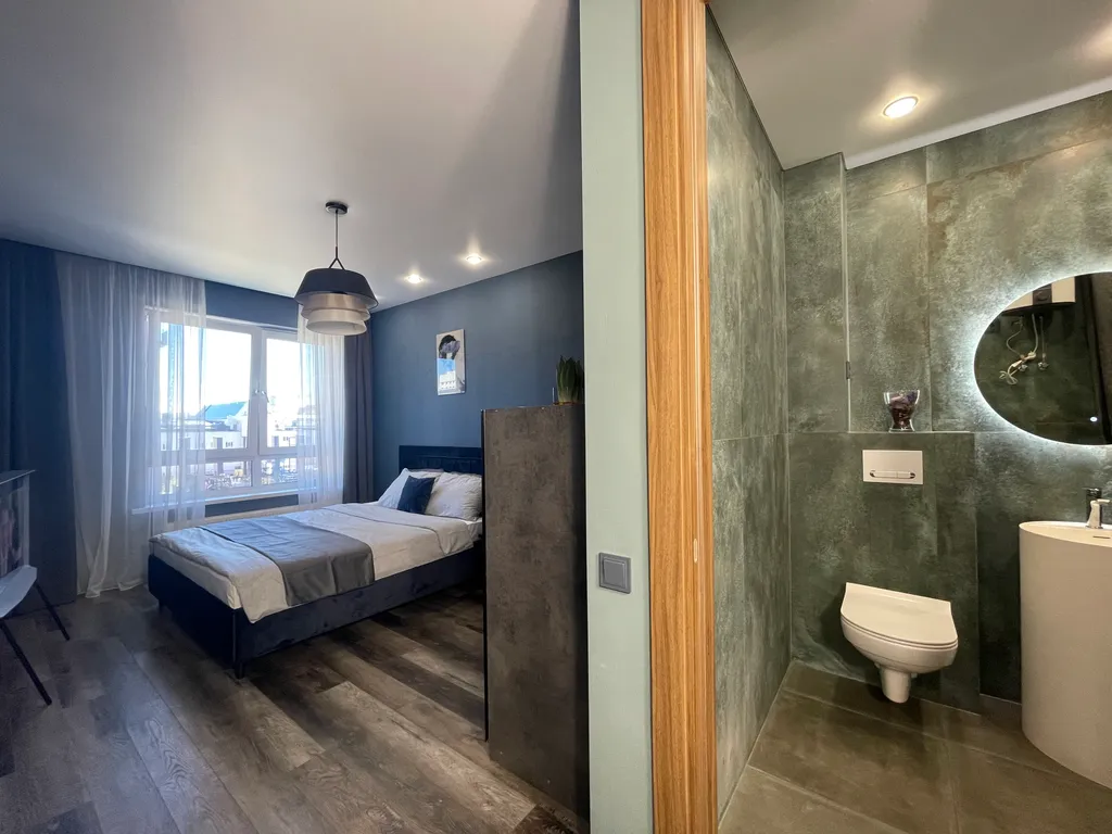 Роскошная уютная квартира с огромными окнами в тихий двор