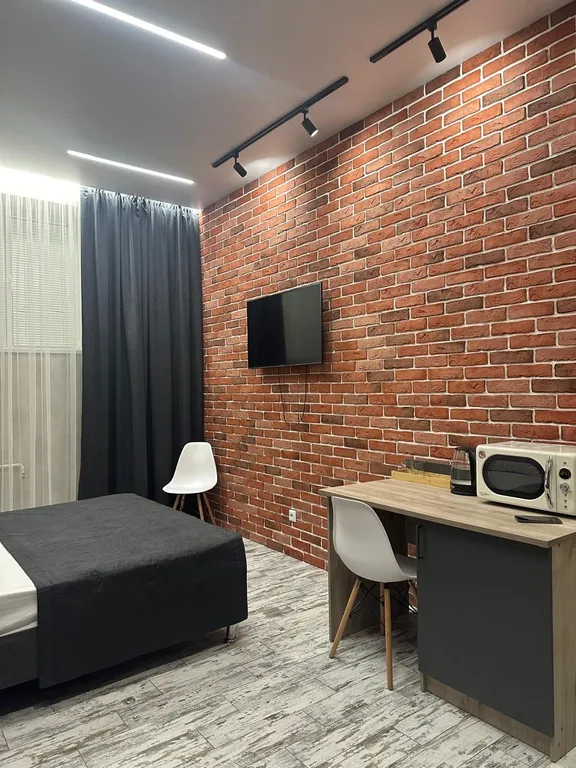 Уютный номер в нескольких минутах от центрального парка и набережной